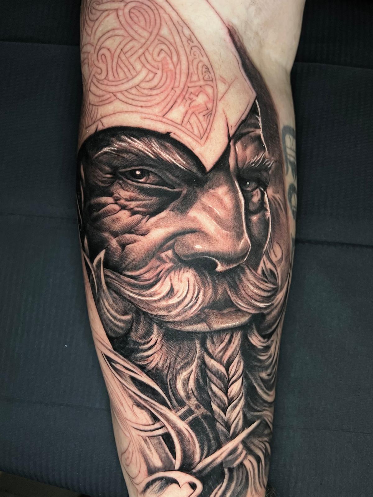 LIVE Tattooing Black and Grey Seminar.